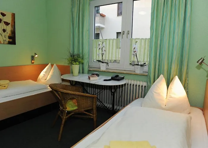 Hotel-pension Haus Neustadt 2*